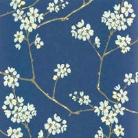 Motiv des floralen Stoffes LINA BLAU (Kirschblueten, horizontal)