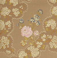 Detailansicht des Stoffes VALLERY, Farbton SANDBEIGE (bestickter Jacquardstoff, florales Motiv)